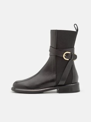 Botki Emporio Armani