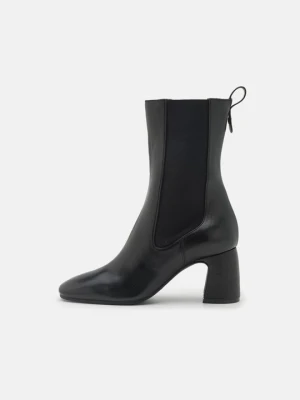 Botki Emporio Armani czarny