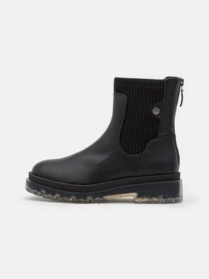 Botki Esprit