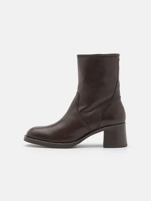 Botki Gant