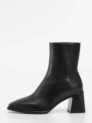 Botki Jeffrey Campbell