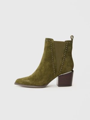 Botki kowbojki i motocyklowe Alma en Pena