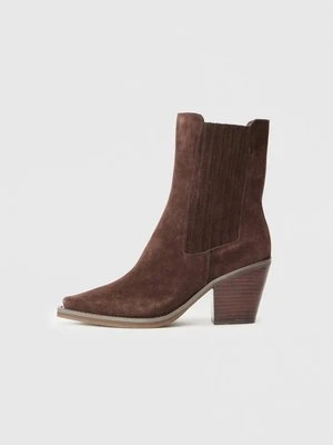 Botki kowbojki i motocyklowe Alma en Pena