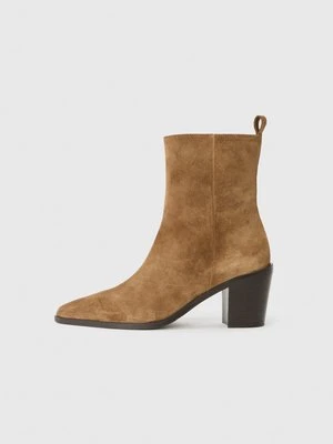 Botki kowbojki i motocyklowe Billi Bi