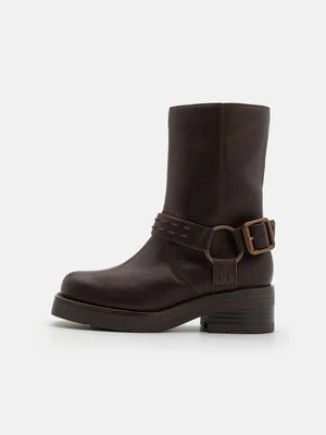 Botki kowbojki i motocyklowe Clarks