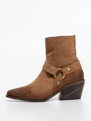 Botki kowbojki i motocyklowe Inuovo