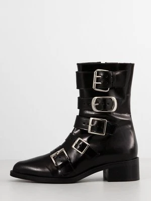 Botki kowbojki i motocyklowe Jonak