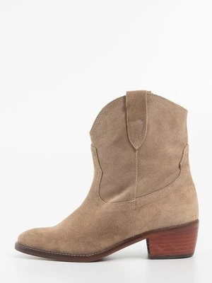 Botki kowbojki i motocyklowe Jonak