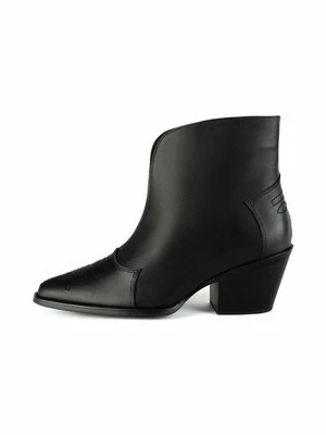 Botki kowbojki i motocyklowe L37