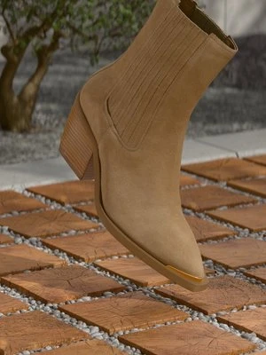 Botki kowbojki i motocyklowe Nubikk