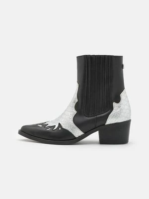 Botki kowbojki i motocyklowe Steve Madden