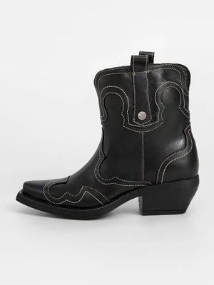 Botki kowbojki i motocyklowe Steve Madden