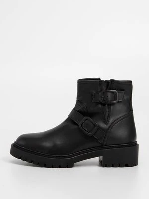 Botki kowbojki i motocyklowe Unisa