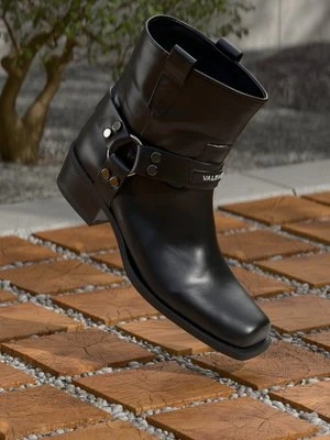 Botki kowbojki i motocyklowe Valentino