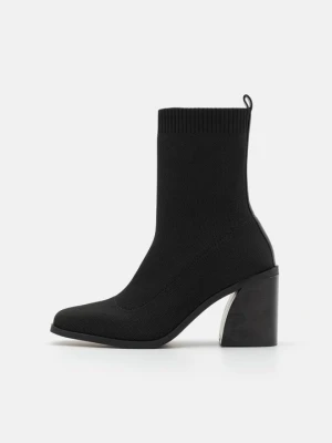 Botki Marks & Spencer czarny