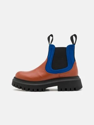 Botki Marni