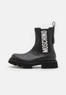 Botki Moschino