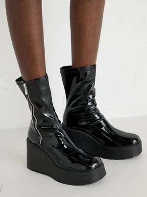 Botki na koturnie Even&Odd