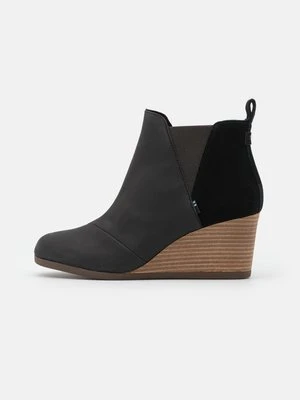 Botki na koturnie TOMS