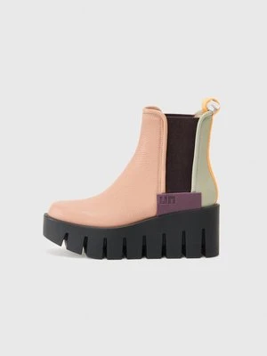 Botki na koturnie United Nude