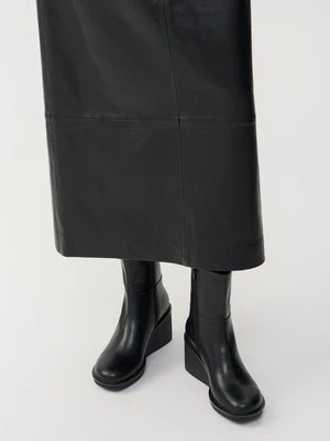 Botki na koturnie Vagabond