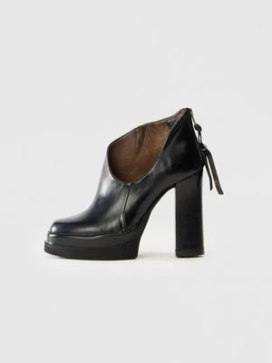 Botki na obcasie a.s.98