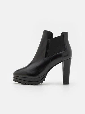 Botki na obcasie AllSaints