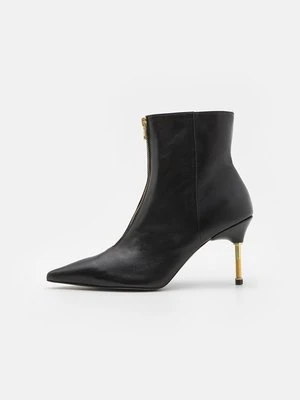 Botki na obcasie AllSaints