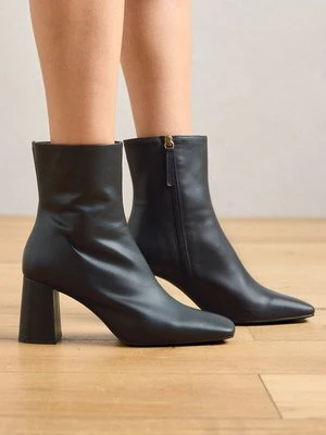 Botki na obcasie ÁNGEL ALARCÓN