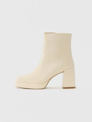 Botki na obcasie Anna Field