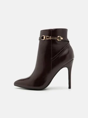 Botki na obcasie Anna Field