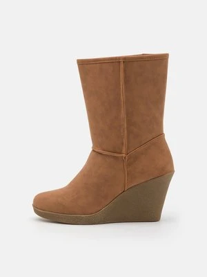 Botki na obcasie Anna Field