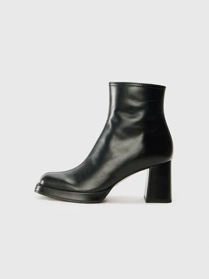 Botki na obcasie Chie Mihara