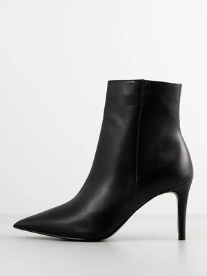 Botki na obcasie Dune London