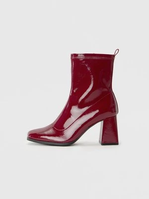 Botki na obcasie Even&Odd