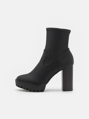 Botki na obcasie Even&Odd By Zalando czarny