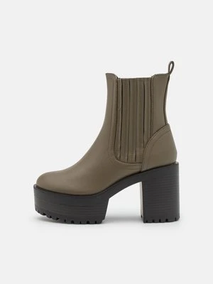 Botki na obcasie Even&Odd Wide Fit