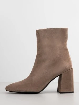 Botki na obcasie Furla