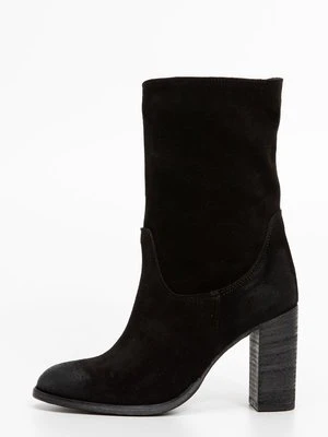 Botki na obcasie Jonak