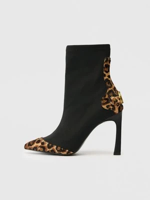 Botki na obcasie Just Cavalli