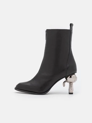 Botki na obcasie Karl Lagerfeld