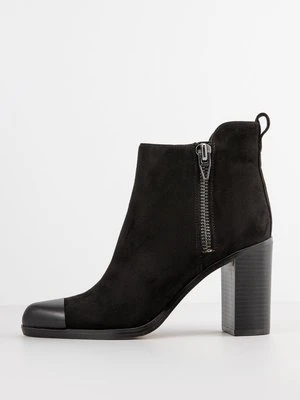 Botki na obcasie Katy Perry