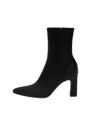 Botki na obcasie PULL&BEAR