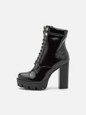 Botki na obcasie Raid