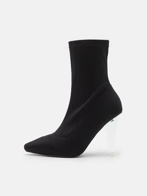 Botki na obcasie Raid Wide Fit