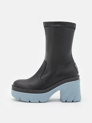 Botki na obcasie Steve Madden