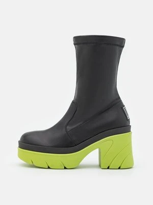 Botki na obcasie Steve Madden