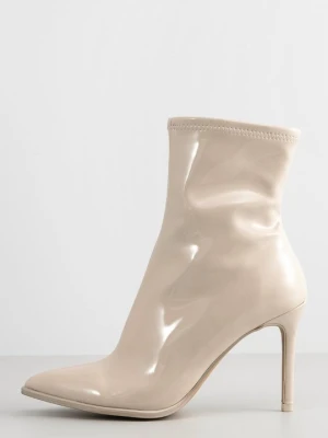 Botki na obcasie Steve Madden mleczny