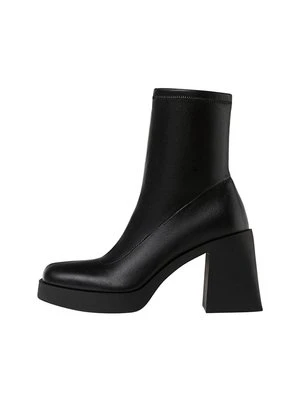 Botki na obcasie Stradivarius