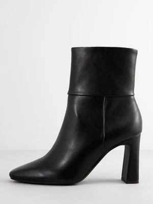 Botki na obcasie tamaris